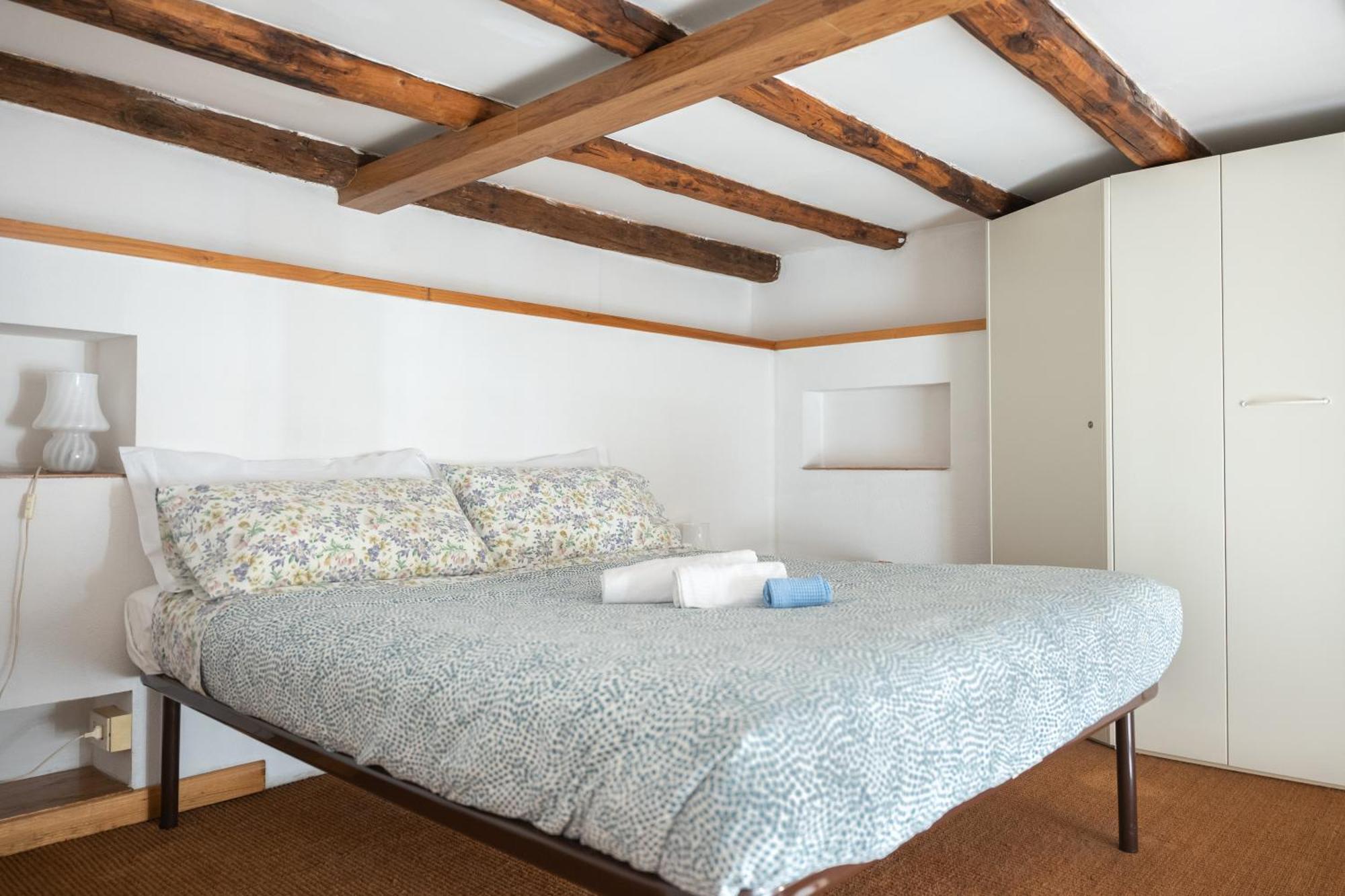 Apartment Domus Palestro Rom